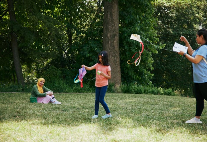 Summer Nature Science Pop Up: Kitemaking